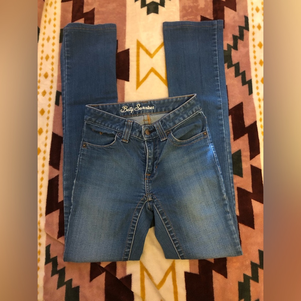 Kimes ranch betty 17